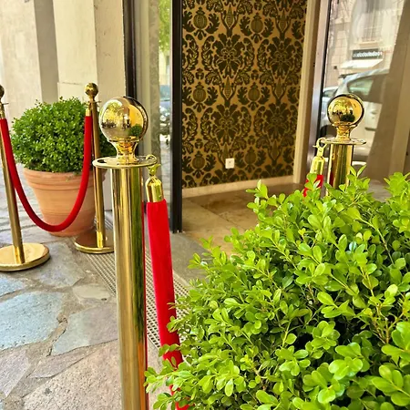 Bonaparte Hotel