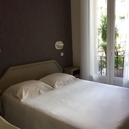 Bonaparte Hotel 3*