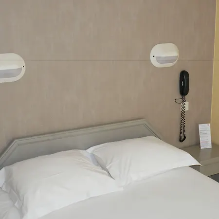 Bonaparte Hotel 3*