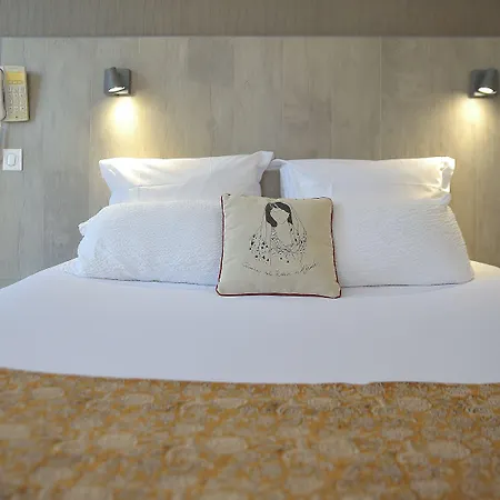 Bonaparte Hotel